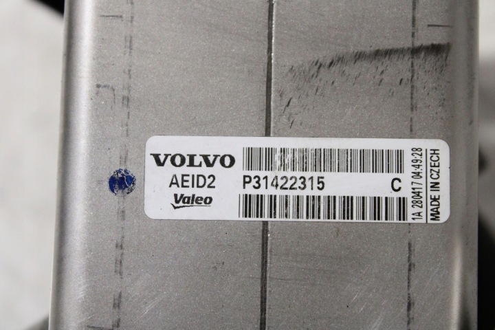 VOLVO V40 2.0D RADIATEUR GAZ D'ÉCHAPPEMENT EGR 31422315