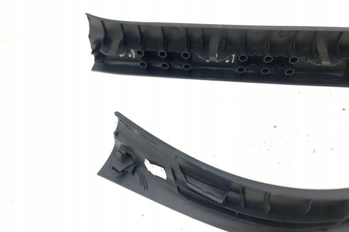 ARRIÈRE GAUCHE MOULURE DÉCORATIVE SEUIL NISSAN NAVARA (D22_) 769B74KJ1A 2.3L DIESEL
