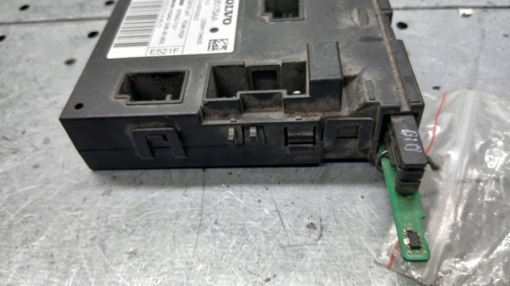 MODULE PORTES DROIT AVANT OE 31295175AA VOLVO S40 II V50 04-12R