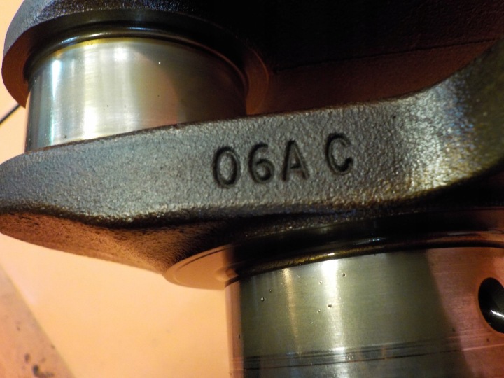 AUDI A4 B6 B7 1.8 T 05R 163KM VILEBREQUIN 06AC