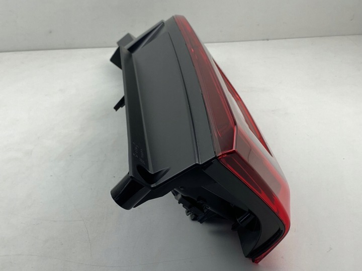 2024 TOYOTA PROACE CITY PHARE ARRIÈRE 9820555080