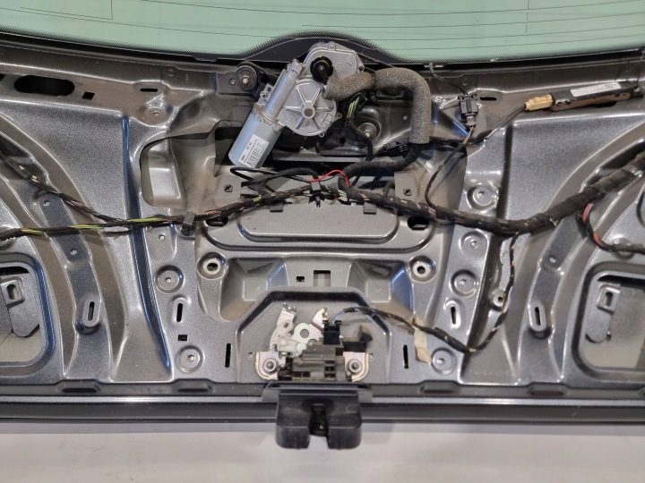COUVERCLES DE COFFRE COUVERCLES DE COFFRE ARRIÈRE AUDI RS3 8V