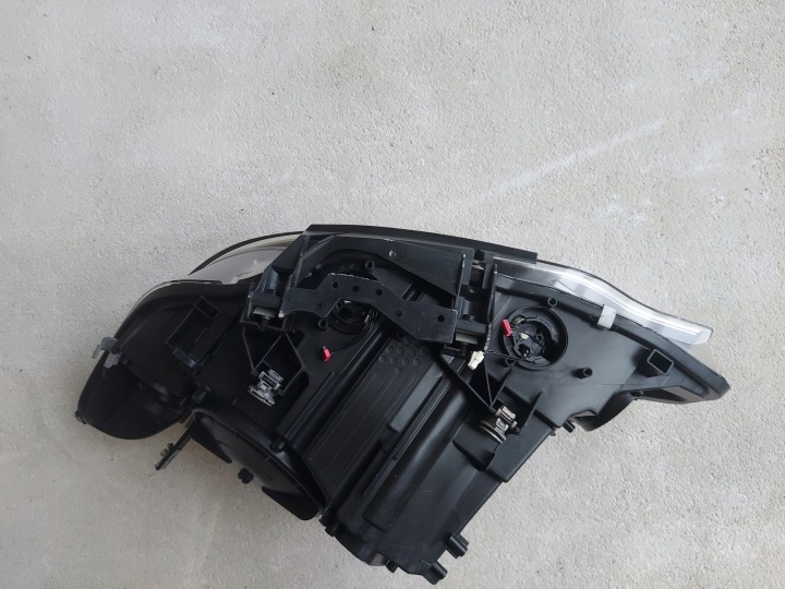PHARE PROJECTEUR BMW F32 F33 F36 XÉNON DIRECTIONNELLE DYNAMIC DROITE EUROPE