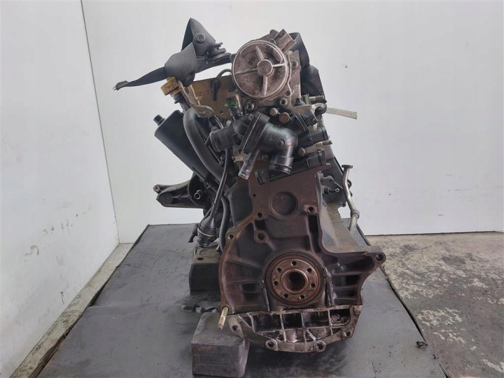 MOTEUR POTEAU DIESEL RENAULT SCENIC I 1.9DCI 100KM 2001-2003R KOD:F8T