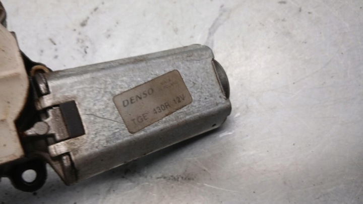 PETIT MOTEUR ESSUIE-GLACES ARRIÈRE FIAT SEICENTO I 02R 1.1B 79300183