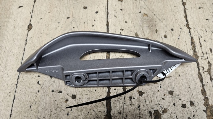 POIGNÉE PASSAGER MANIVELLE SUZUKI BURGMAN UH125 UH200 (2007-2013)