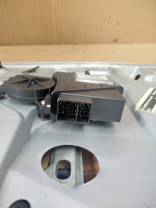 ÉLÉVATEUR VITRES DROIT ARRIÈRE SKODA FABIA I HAYON 6Y0839752E