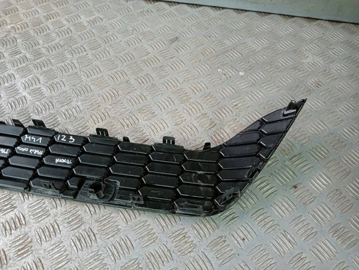 M41 53112-0DF00 TOYOTA YARIS CROSS GD MOULURE REVÊTEMENT PARE-CHOCS ARRIÈRE