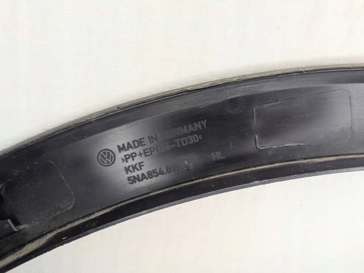 VOLKSWAGEN TIGUAN ARRIÈRE GAUCHE MOULURE GARDE-BOUE ARRIÈRE 5NA854819J