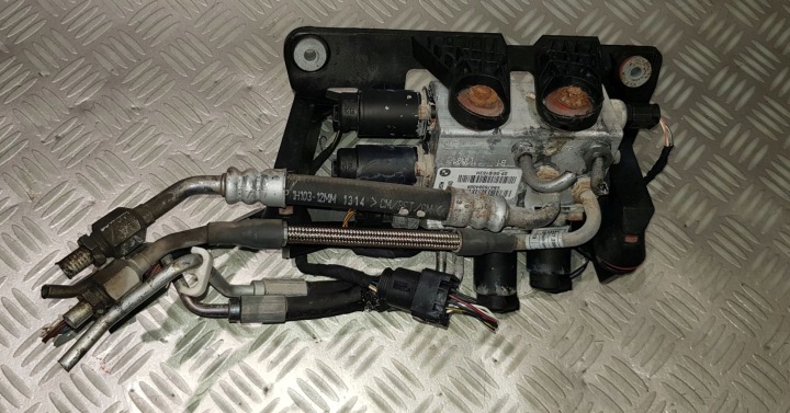 BMW E60 E63 POMPE SUSPENSIONS DYNAMIC DRIVE POIGNÉE CONDUITES DE DÉRIVATION FAISCEAU DE CÂBLES 6760840