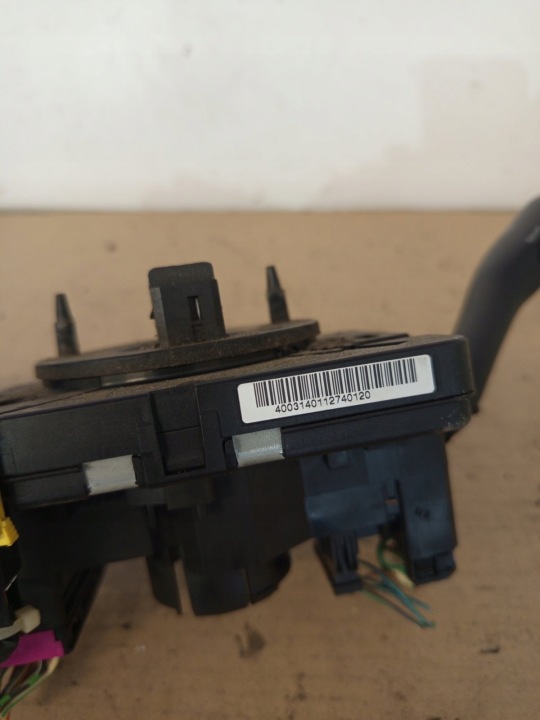 COMMUTATEUR COMPOSITE BANDE OCTAVIA I 4B0953503G