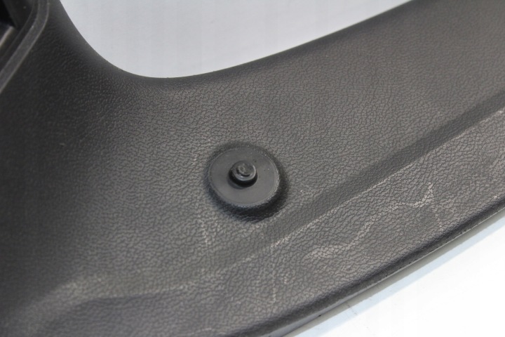 PROTECTION COUVERCLES DE COFFRE DROITE MASERATI LEVANTE 670040403