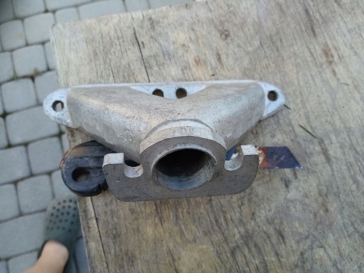IZ JUPITER COLLECTEUR SUR CARBURATEUR