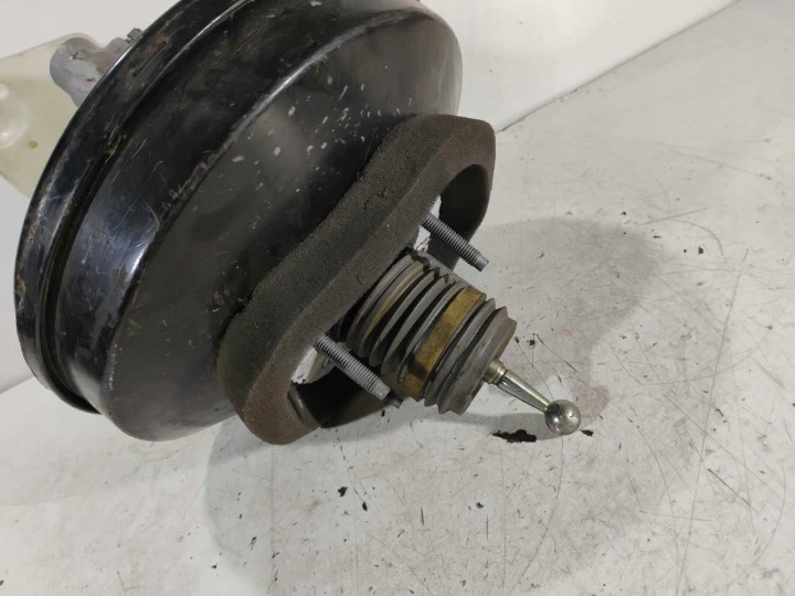 POMPE SERVO PEUGEOT 208 9672866180