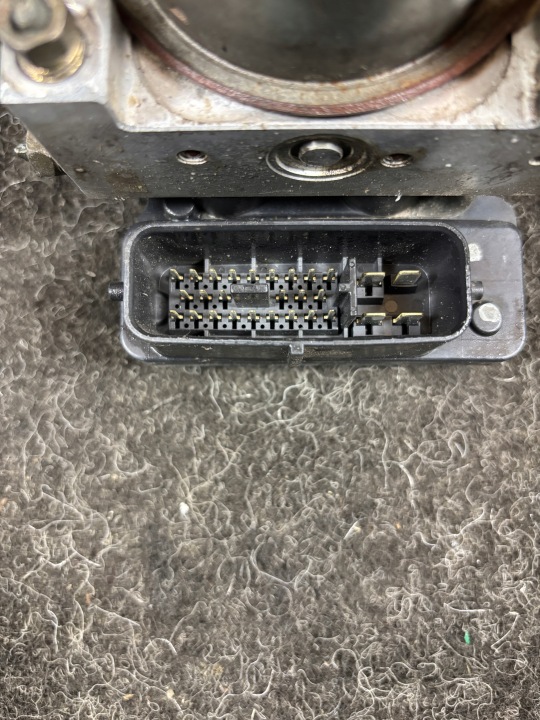 POMPE ABS MAZDA 626 2.0B GF7E 437A0 0731 C0260
