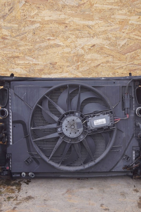 MERCEDES W211 PANNEAU AVANT RADIATEURS VENTILATEUR 2.2 CDI (D790)