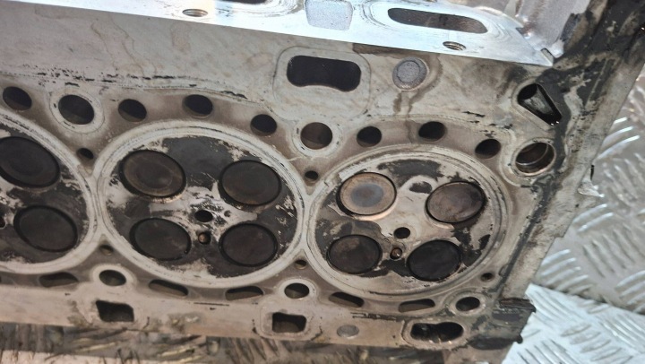 CULASSE ARBRES 130C05277R 110422959R R9M452 RENAULT NISSAN MERCEDES 1.6 DCI