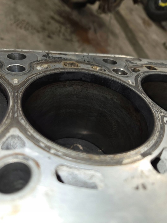 BLOC MOTEUR BMW 6 F12 F13