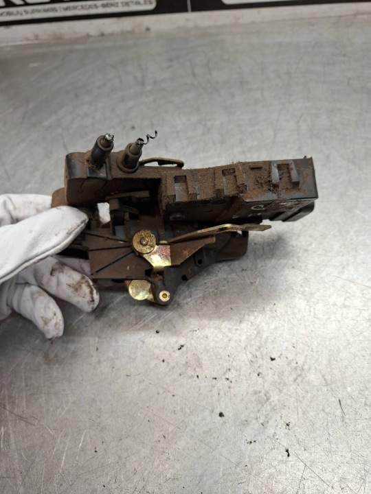 SERRURE DE PORTE ARRIÈRE MERCEDES-BENZ ML W163 1637302235