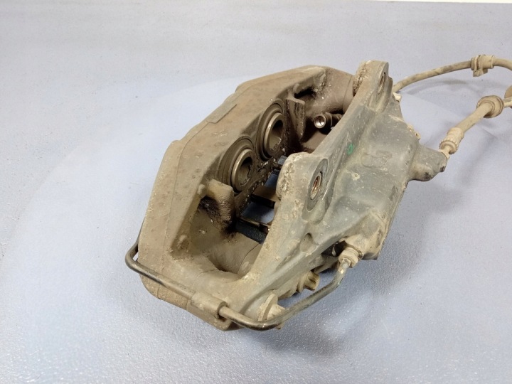 BMW 7 G11 G12 ÉTRIER DE FREIN AVANT DROIT 348/36 6867628