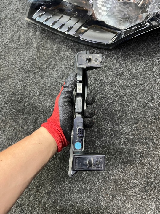 RENAULT MEGANE III LIFT PHARE GAUCHE AVANT PHARE LED OE EUROPE 266051882R