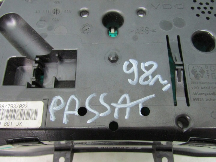 PASSAT B5 98R COMPTEUR TABLEAU DE BORD 3B0919861JX 3B0919861