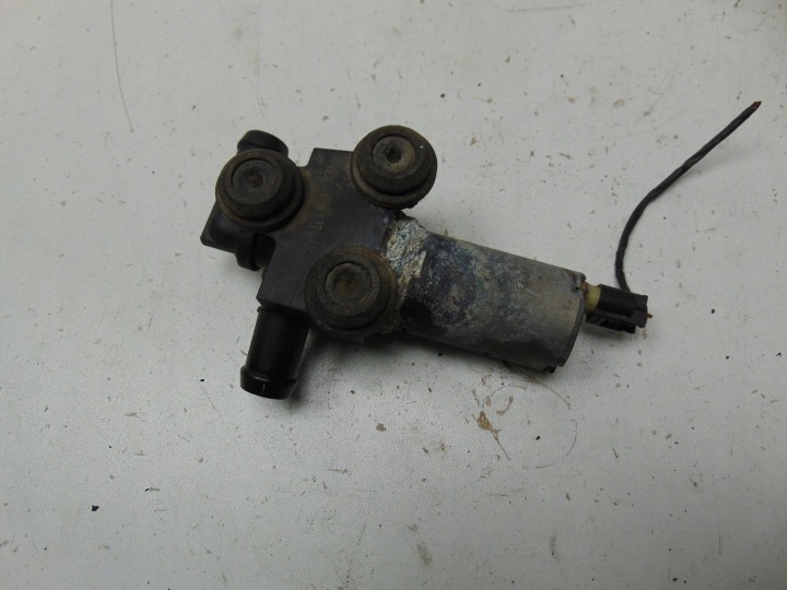 BMW 1 E81 E87 2008 SOUPAPE DIRECTEUR LIQUIDE REFROIDISSEMENT