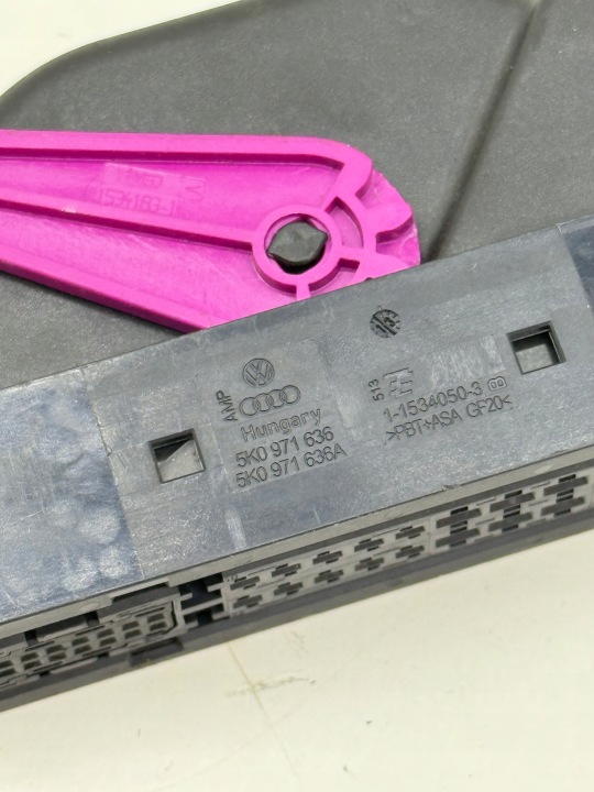 AUDI VOLKSWAGEN SKODA PUCE PUCE RACCORD FIL 5K0971636 5K0971636A