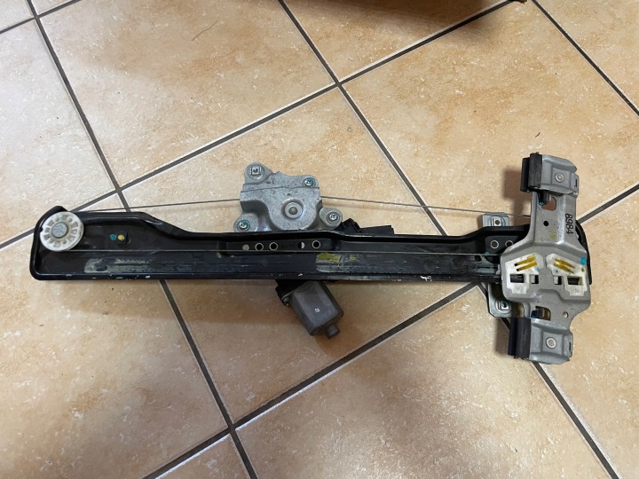 MÉCANISME ÉLÉVATEUR PETIT MOTEUR VITRES DROIT AVANT OPEL MOKKA A X 98810-SUV20