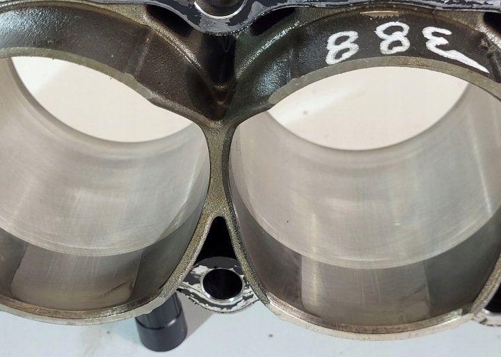 PISTONS AVEC TLOKAMI YAMAHA FZ1 FAZER 2006-2015R R1 RN12