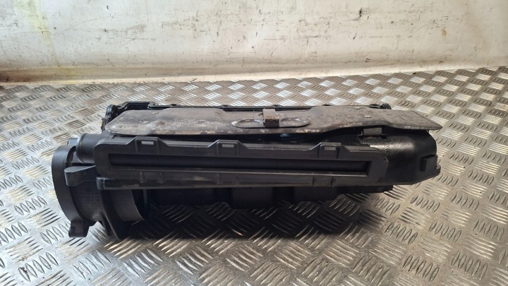 BMW E46 2.0 D COUVERCLE DE SOUPAPES 2246997