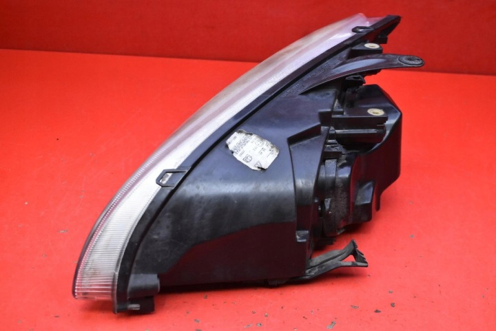 PROJECTEUR DROIT PHARE AVANT EUROPE 4M51-13W029A FORD FOCUS 2 II 04-08