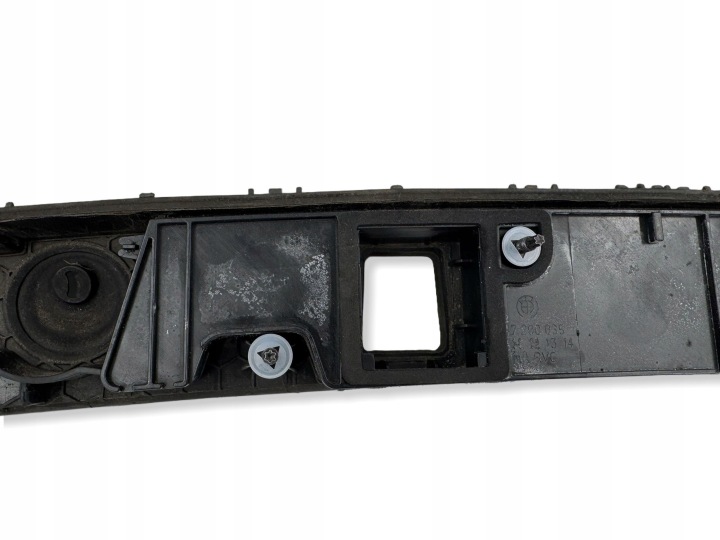 BMW 7 F01 F02 F03 F04 2010 MOULURE ÉCLAIRAGE ARRIÈRE CADRE DE PLAQUE D'IMMATRICULATION
