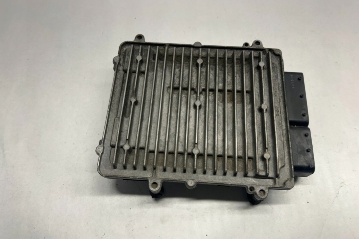 ORDINATEUR MOTEUR MERCEDES-BENZ GL (X166) A2789001300 4.7L GASOLINE 270KW