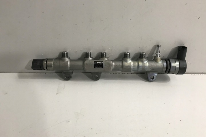 ENSEMBLE INJECTEURS BMW 7 (G11, G12) 8514155 2.0L DIESEL 170KW 2018