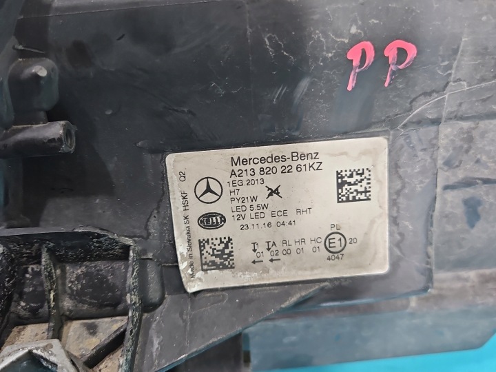 PROJECTEUR DROIT PHARE AVANT MERCEDES W213 EUROPE