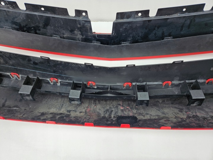 DODGE CHALLENGER LIFT PARE-CHOCS AVANT AVANT
