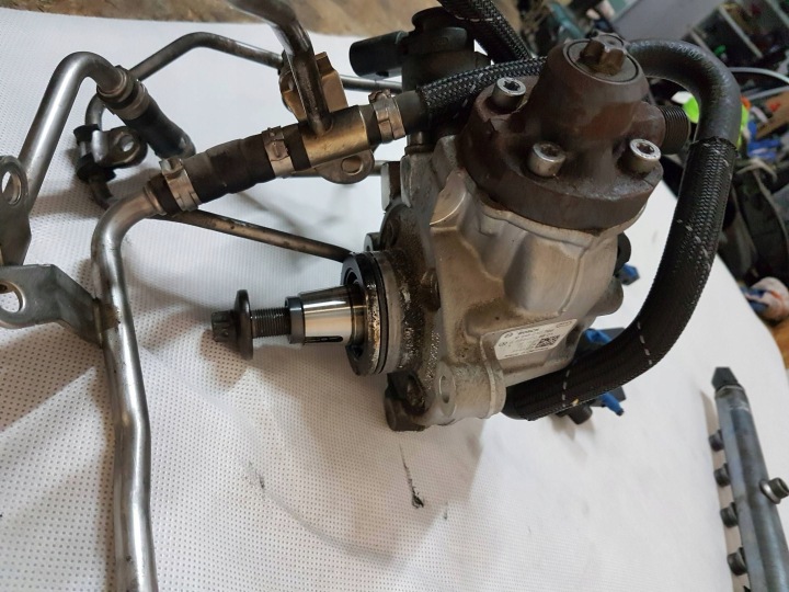 INJECTEUR POMPE MERCEDES-BENZ GLB A177 X247 A6540700187 A6540704601