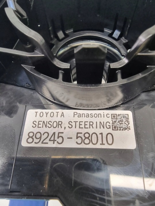 LEXUS RX IV COMMUTATEUR SOUS DIRECTION 89245-58010