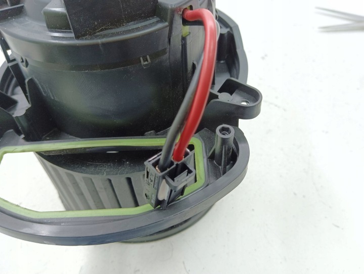 RENAULT KADJAR 2016 VENTILATEUR CONDUIT D'AIR VENTILATEUR