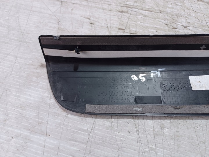 AUDI Q5 I 8R MOULURE SEUIL DROIT ARRIÈRE DROITE ARRIÈRE 8R0853376