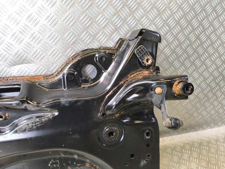 PEUGEOT EXPERT III 1.6 B-HDI BERCEAU CHÂSSIS TRAVERSE CHÂSSIS SOUS MOTEUR