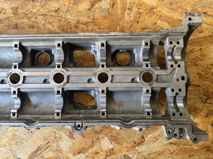 MERCEDES W238 W222 E43 LIFT 3.0 B M256 367 KM COUVERCLE DE SOUPAPES A2560160200
