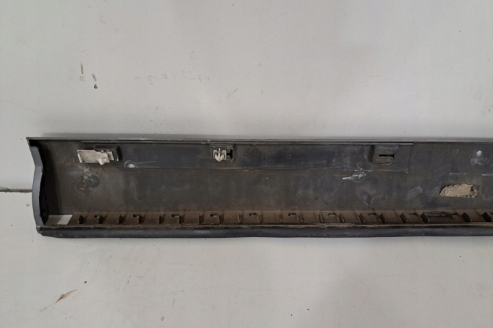 MOULURE AVANT GAUCHES PORTES BMW X3 (F25) 8048153 3.0L DIESEL 190KW 2014
