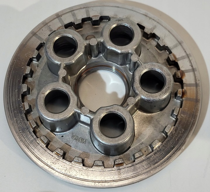 CORBEILLE EMBRAYAGE 22100-MBW-000 HONDA CBR 600 F4 SC35 1998-2001R