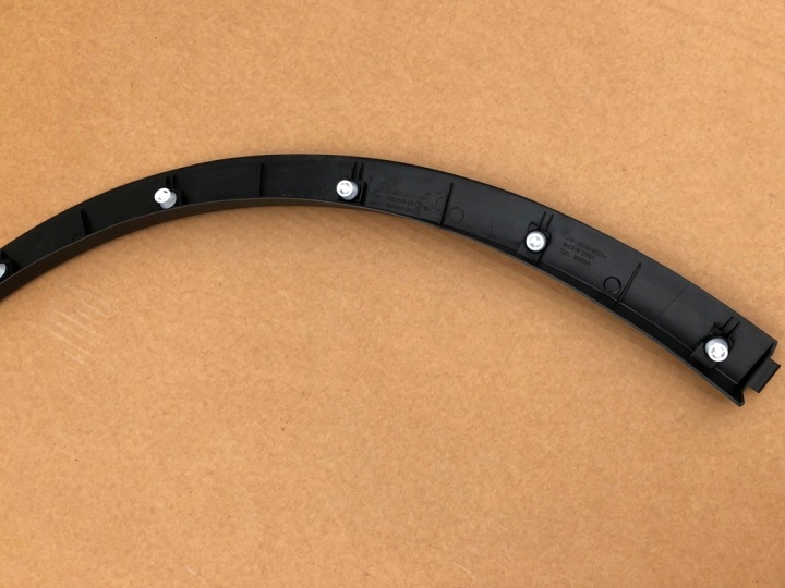 REVÊTEMENT PROTECTION GARDE-BOUE DROITE AVANT 168386000A 1683864-00-A VERS TESLA Y
