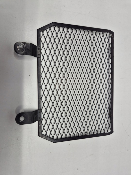 YAMAHA YZF R1 RN49 (18) PROTECTION RADIATEUR HUILES