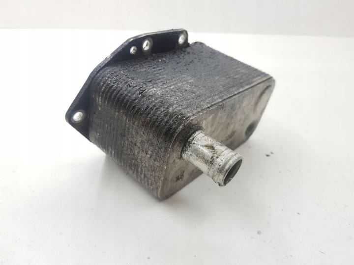 BMW 7 E65 E66 2003 SUPPORT FILTRE HUILES 47028