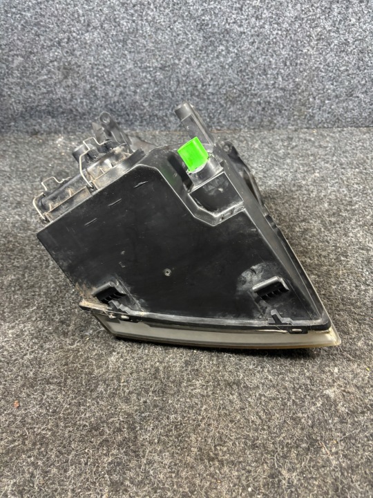 FORD TRANSIT PHARE GAUCHE AVANT 10100748