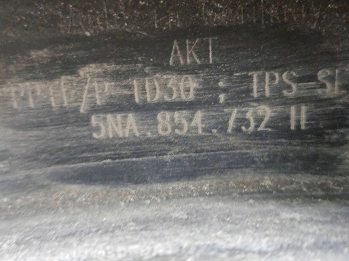 MOULURE PASSAGE DE ROUE AVANT AVANT CÔTÉ DROITE VOLKSWAGEN TIGUAN 5NA854732